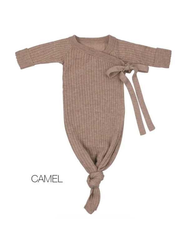 Moalie Knotted Gown -sovdräk, Beige eller Camel